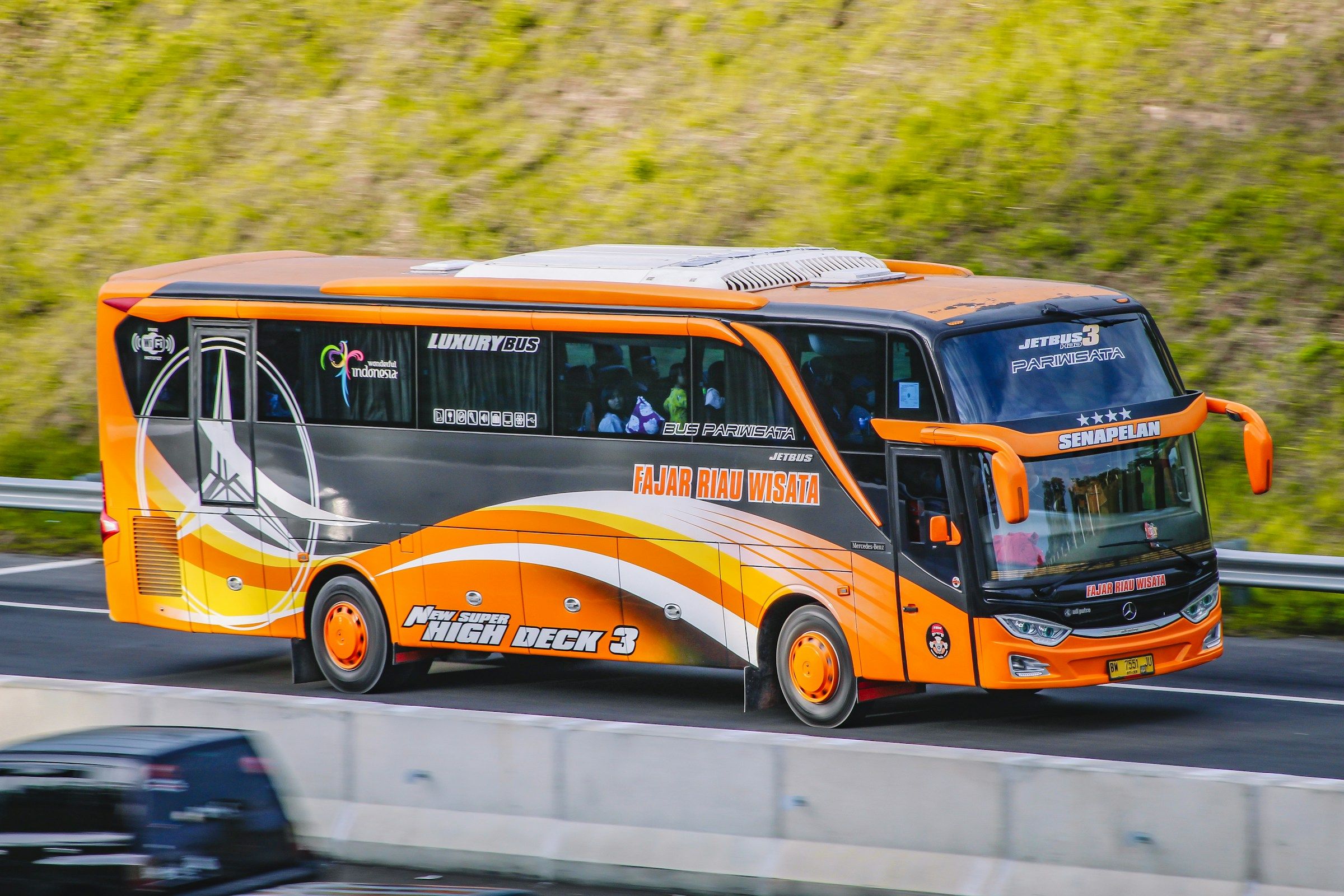 Autobus z floty Kostek Transport